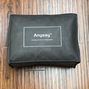 NWT Wellfeel Knit Weighted Blanket